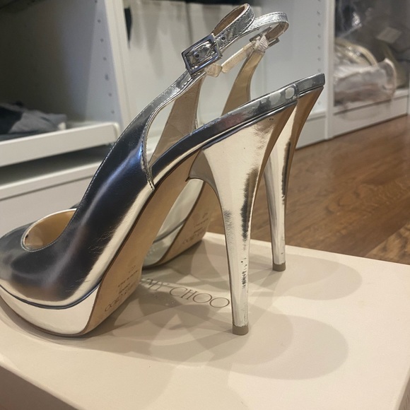 Jimmy Choo Heels. Size 40! One of a kind heel - Picture 5 of 7